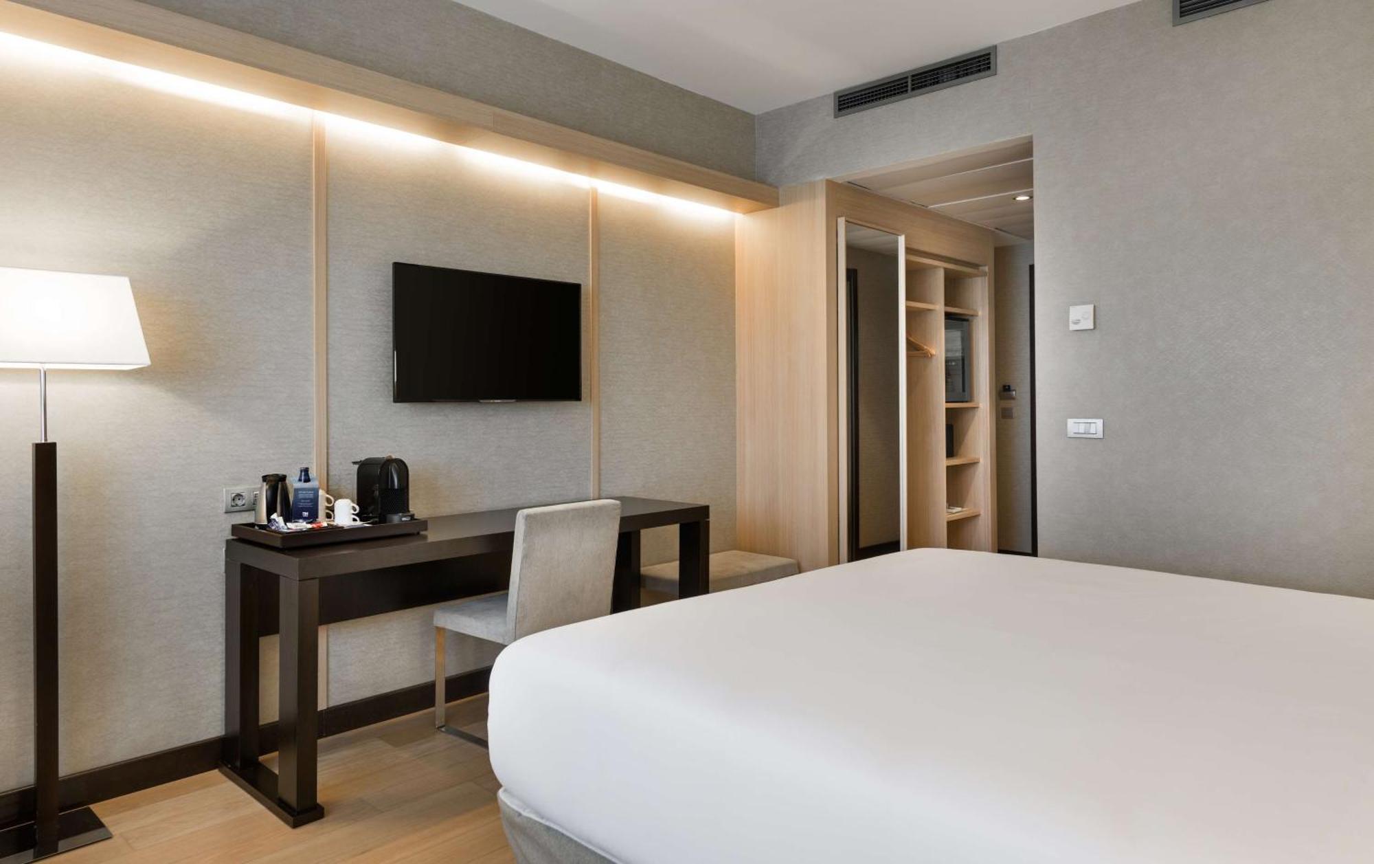 Nh Madrid Ribera Del Manzanares Otel Dış mekan fotoğraf