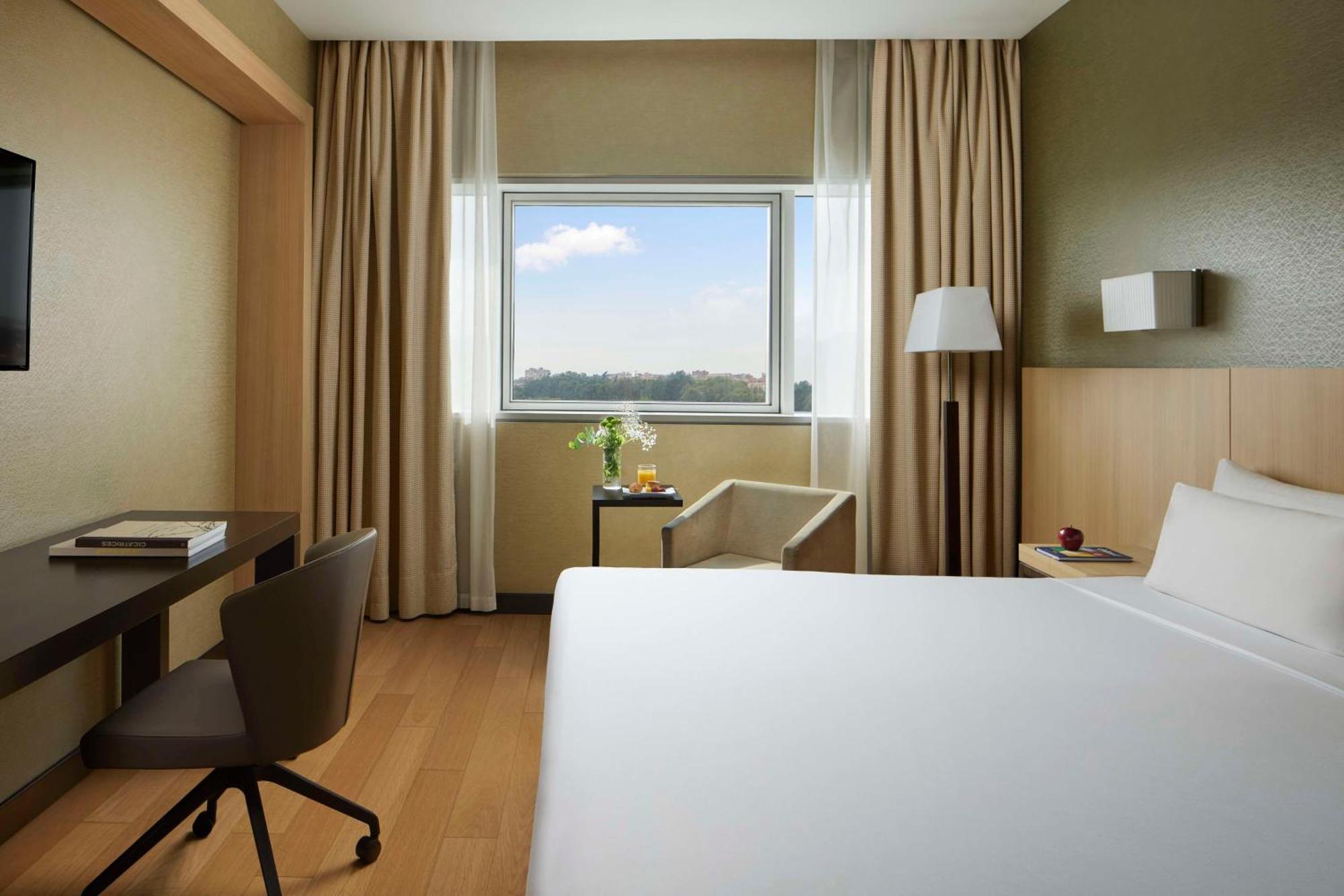 Nh Madrid Ribera Del Manzanares Otel Dış mekan fotoğraf